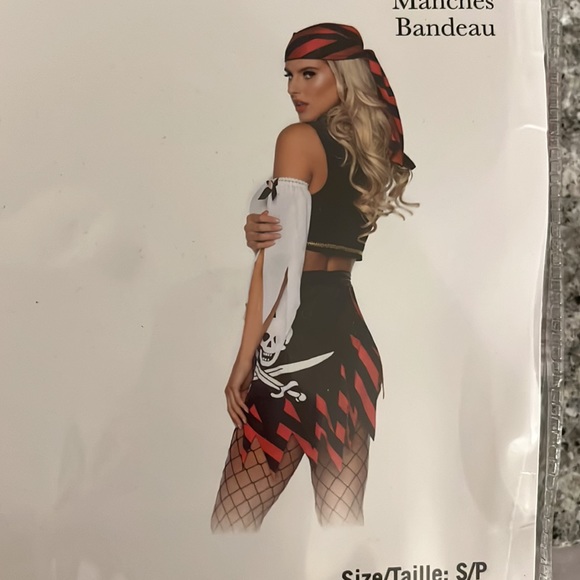 Leg Avenue Red and Black Pirate Costume - Picture 3 of 5